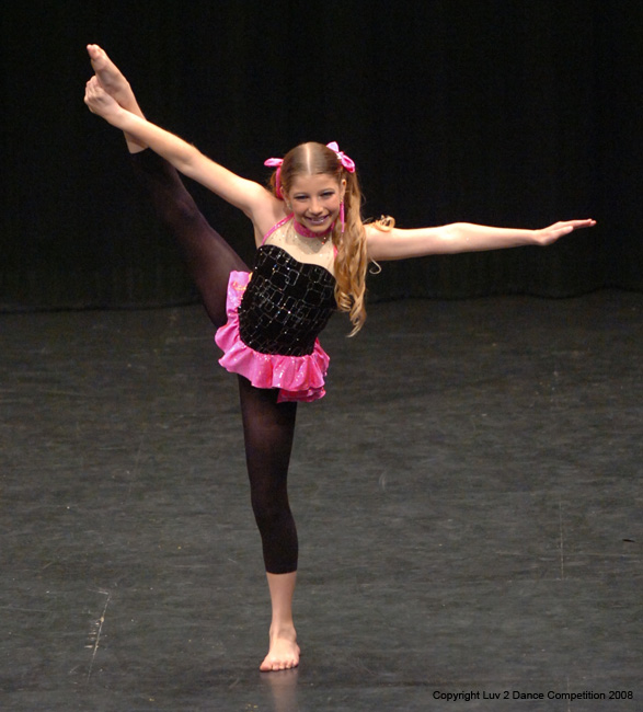 Luv2Dance004