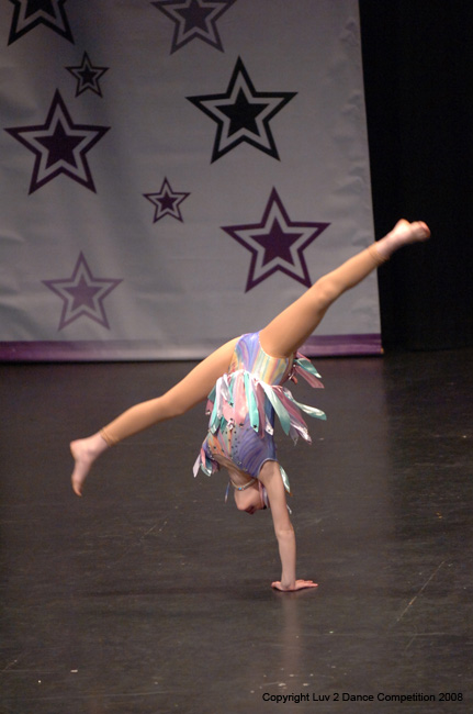 Luv2Dance021