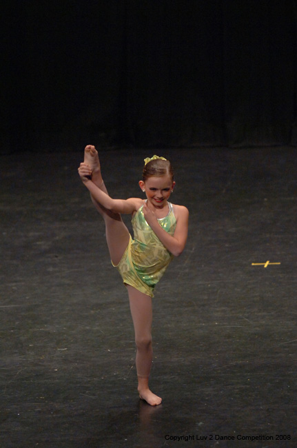 Luv2Dance022