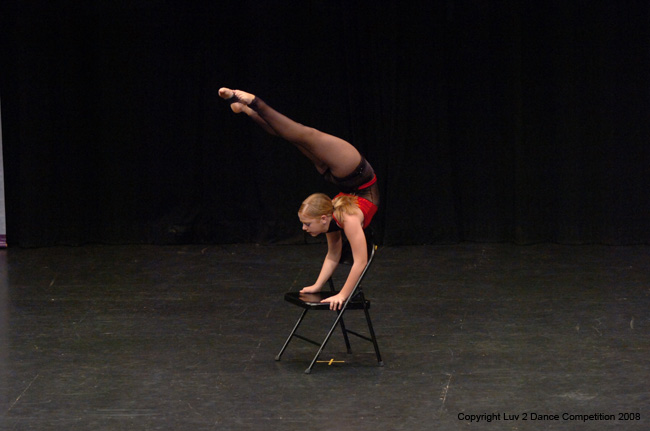 Luv2Dance051