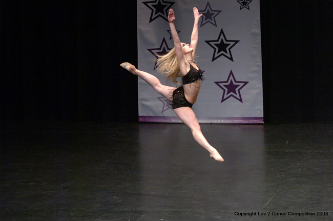 Luv2Dance058