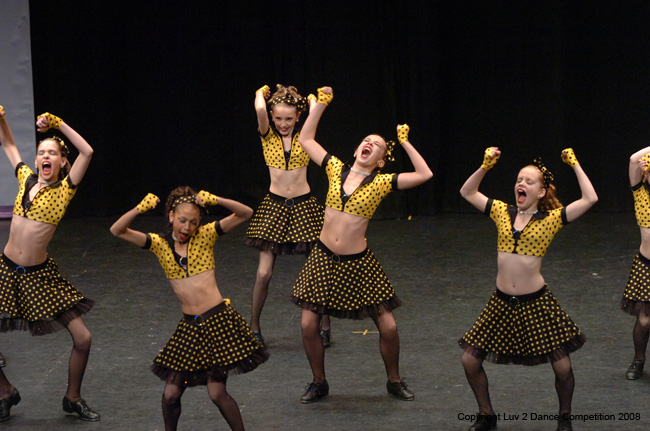 Luv2Dance073