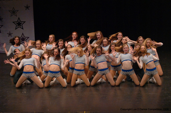 Luv2Dance175