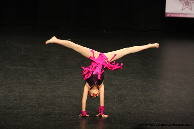 Luv2Dance205