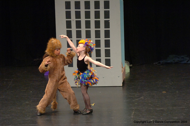 Luv2Dance220
