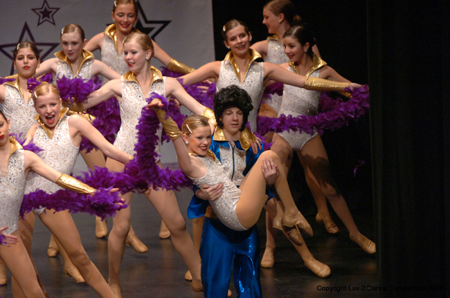 Luv2Dance320