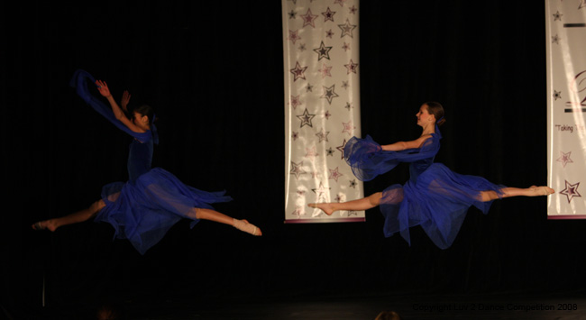 Luv2Dance445