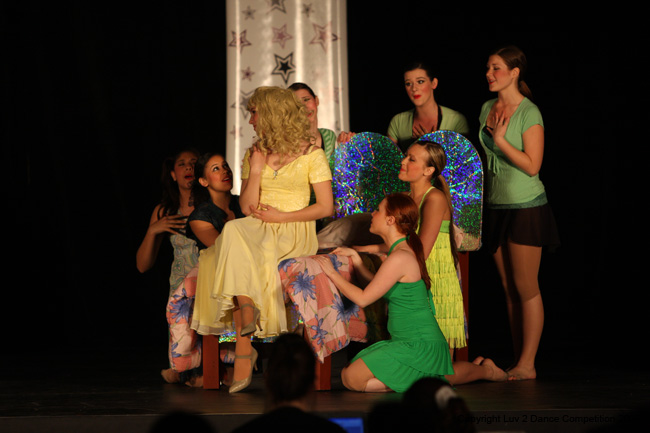 Luv2Dance460