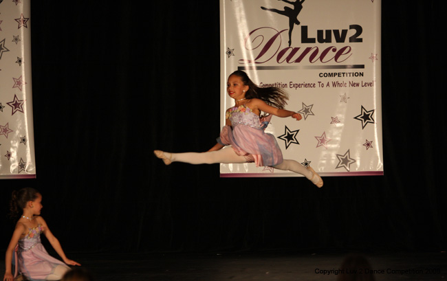 Luv2Dance463
